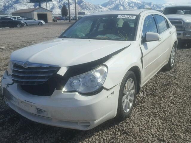 1C3CC5FD6AN132474 - 2010 CHRYSLER SEBRING LI WHITE photo 2