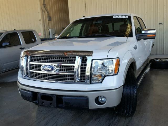 1FTFW1CV1AKE62255 - 2010 FORD F150 SUPER WHITE photo 2