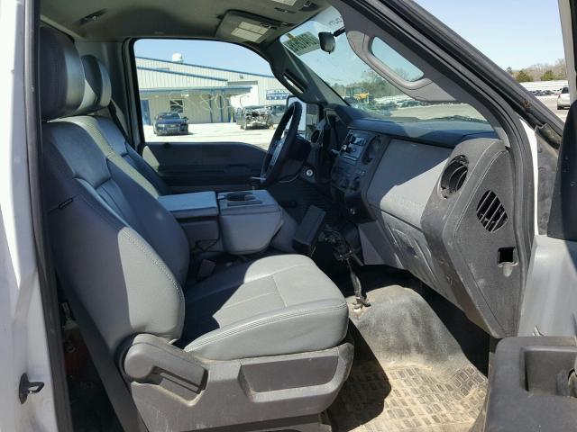 1FTBF3A64BEC99042 - 2011 FORD F350 SUPER WHITE photo 5