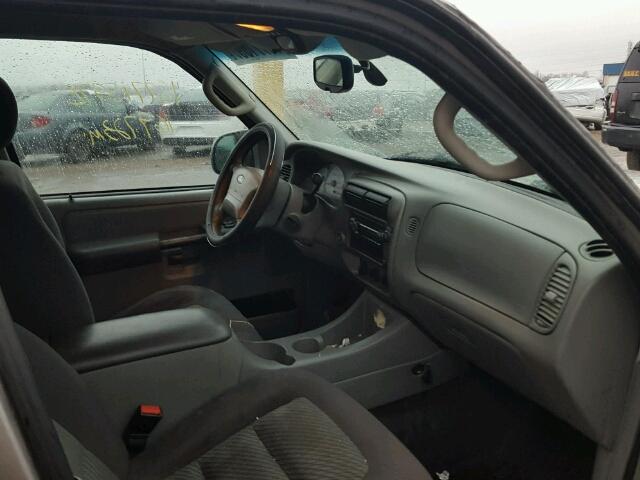 1FMZU67E73UA24742 - 2003 FORD EXPLORER S SILVER photo 5
