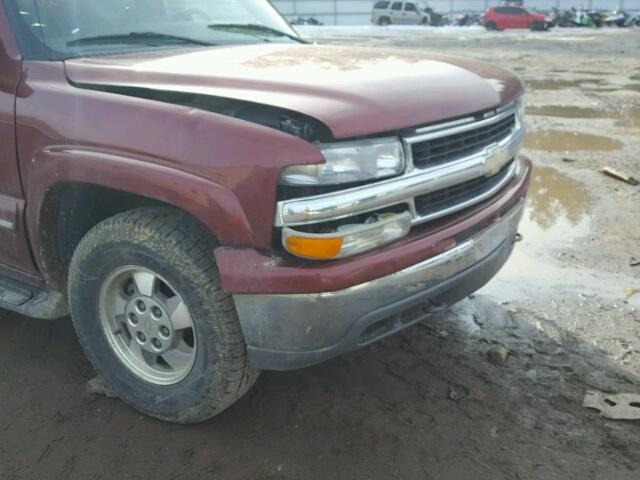 1GNFK16Z62J218402 - 2002 CHEVROLET SUBURBAN K MAROON photo 9