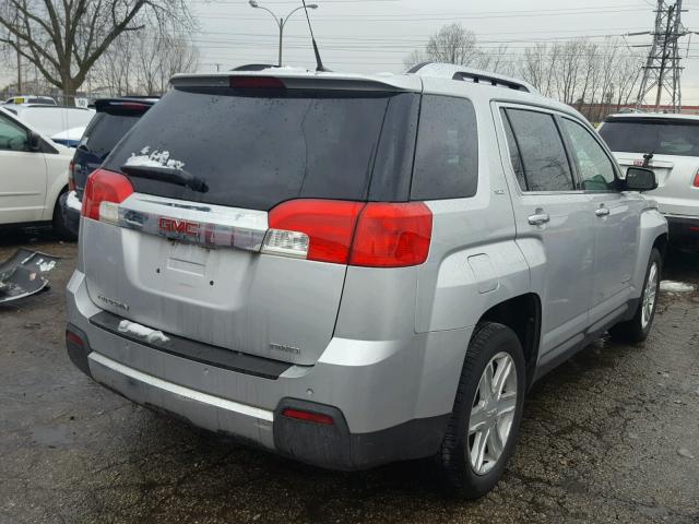 2CTFLJEW0A6300669 - 2010 GMC TERRAIN SL SILVER photo 4