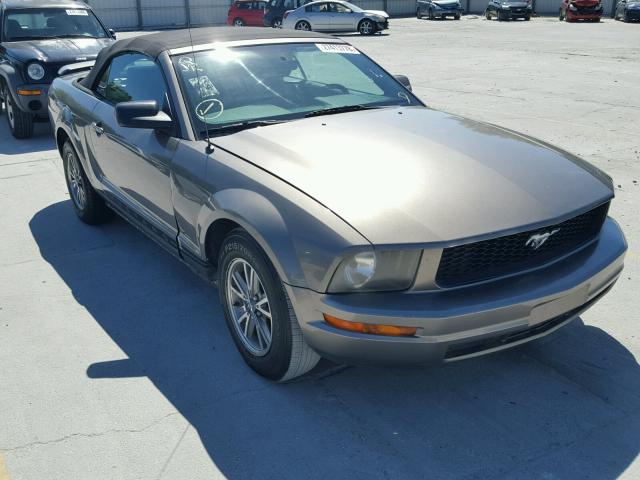 1ZVFT84N955171911 - 2005 FORD MUSTANG BROWN photo 1