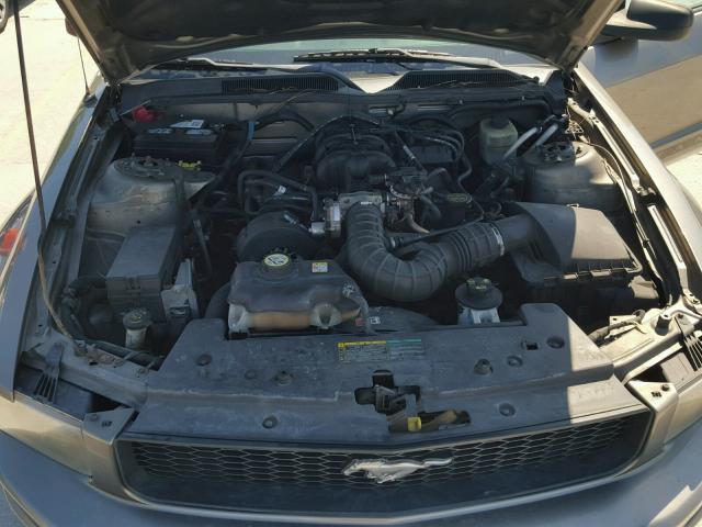 1ZVFT84N955171911 - 2005 FORD MUSTANG BROWN photo 7