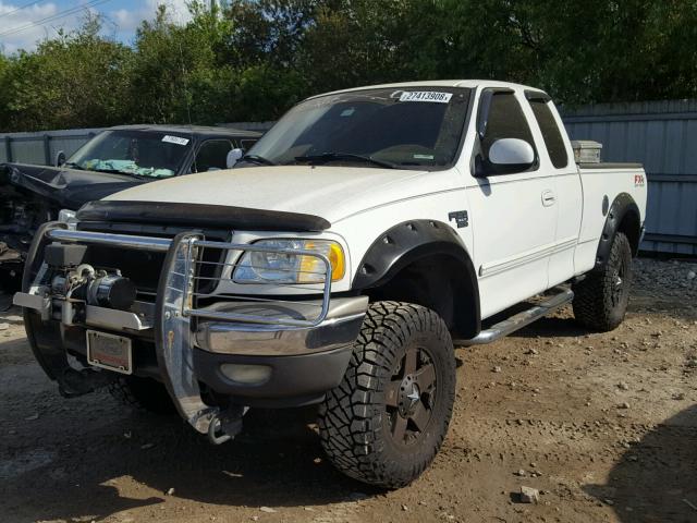 1FTRX18L53NA72018 - 2003 FORD F150 WHITE photo 2