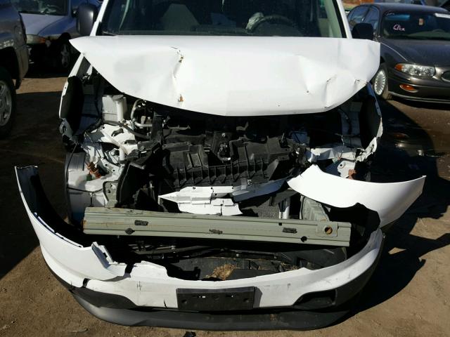 3N63M0YNXFK735830 - 2015 CHEVROLET CITY EXPRE WHITE photo 9