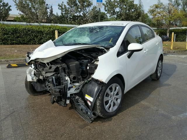 KNADM4A30E6325562 - 2014 KIA RIO LX WHITE photo 2