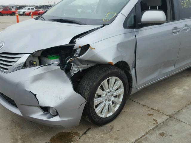 5TDJK3DC0FS114915 - 2015 TOYOTA SIENNA LE SILVER photo 9