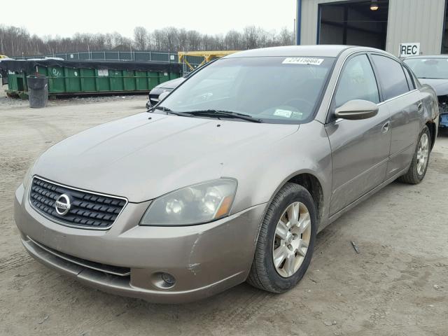 1N4AL11D75N428540 - 2005 NISSAN ALTIMA S BROWN photo 2