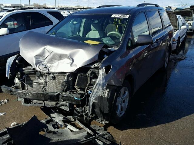 5TDKK3DC5BS070702 - 2011 TOYOTA SIENNA LE GRAY photo 2