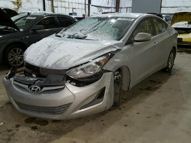 5NPDH4AE4EH494854 - 2014 HYUNDAI ELANTRA SE SILVER photo 2