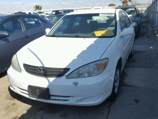 4T1BE32K13U204891 - 2003 TOYOTA CAMRY LE WHITE photo 2