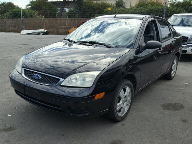 1FAFP34N27W161122 - 2007 FORD FOCUS ZX4 BLACK photo 2