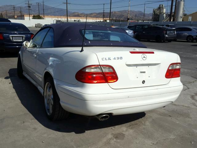 WDBLK70GX3T142032 - 2003 MERCEDES-BENZ CLK 430 WHITE photo 3