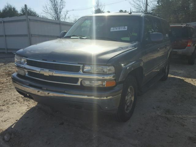 1GNFK16Z72J281329 - 2002 CHEVROLET SUBURBAN K GRAY photo 2