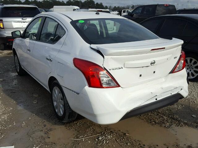 3N1CN7APXHL878832 - 2017 NISSAN VERSA S WHITE photo 3