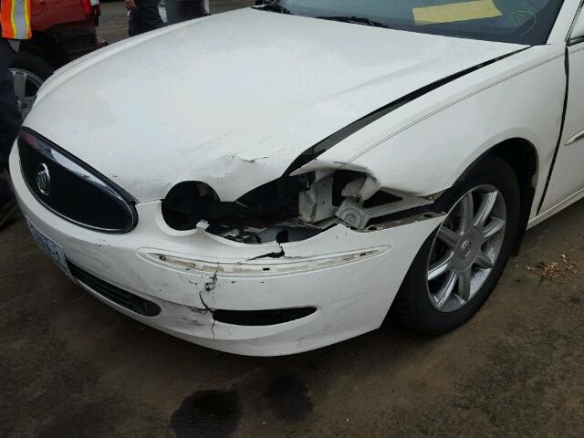 2G4WE567451313184 - 2005 BUICK LACROSSE C WHITE photo 9