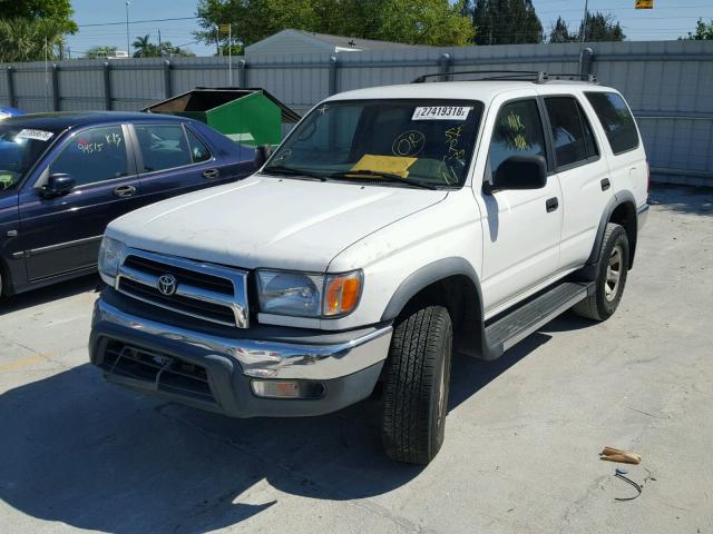 JT3GM84RXY0057087 - 2000 TOYOTA 4RUNNER WHITE photo 2