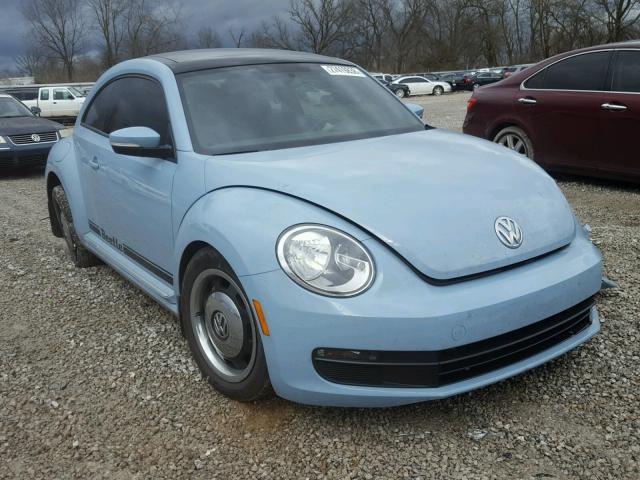 3VWJX7AT3DM645520 - 2013 VOLKSWAGEN BEETLE BLUE photo 1