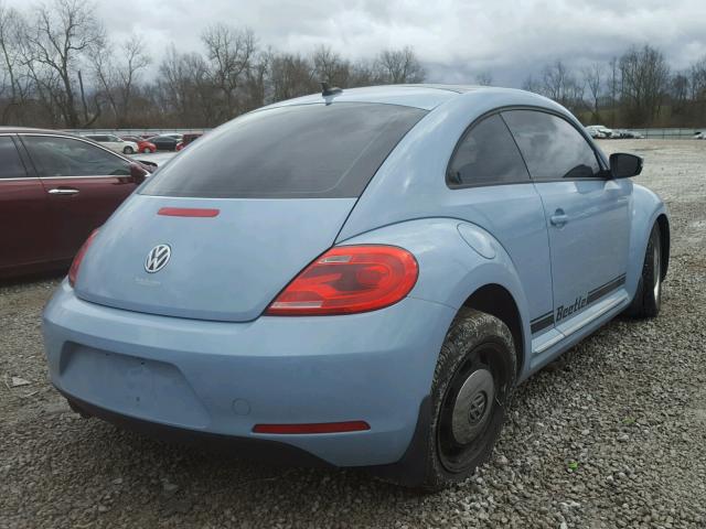 3VWJX7AT3DM645520 - 2013 VOLKSWAGEN BEETLE BLUE photo 4