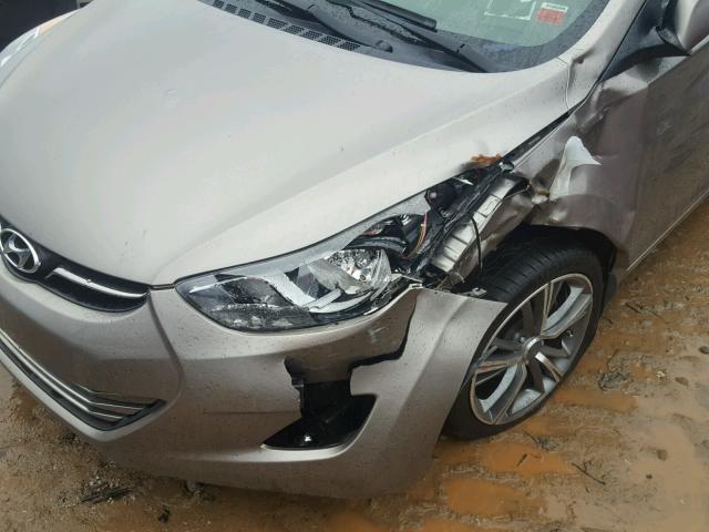 5NPDH4AE3CH147397 - 2012 HYUNDAI ELANTRA GL GOLD photo 9