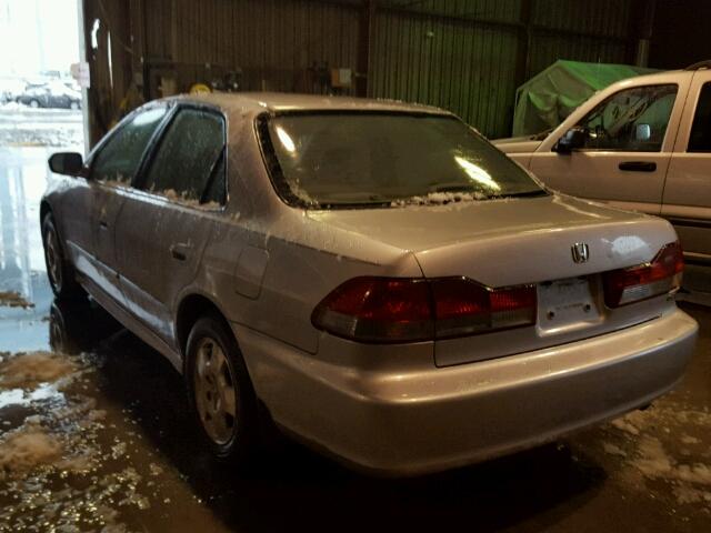 1HGCG16502A046931 - 2002 HONDA ACCORD EX SILVER photo 3