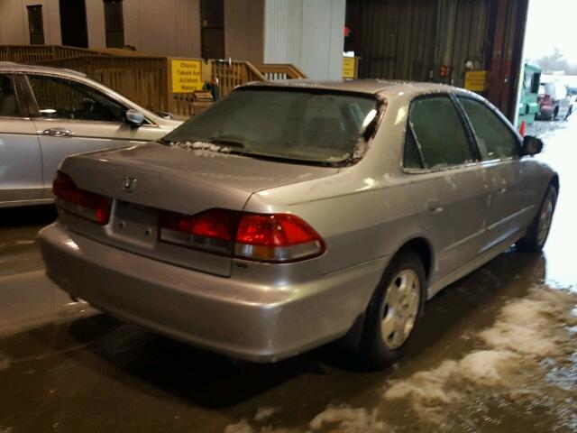 1HGCG16502A046931 - 2002 HONDA ACCORD EX SILVER photo 4