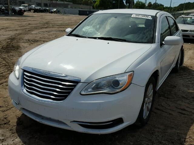 1C3CCBBB9CN160789 - 2012 CHRYSLER 200 TOURIN WHITE photo 2