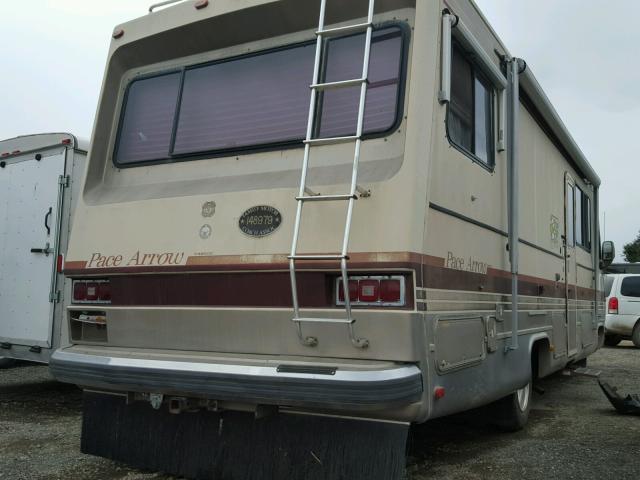 1GBKP37W8G3334757 - 1987 CHEVROLET P30 BEIGE photo 4