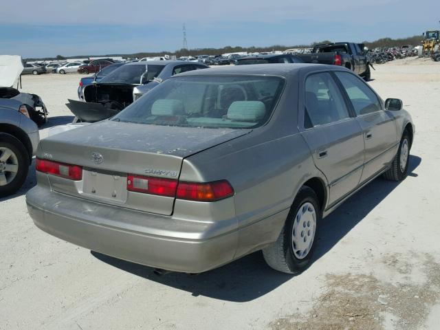 JT2BG22K3X0275976 - 1999 TOYOTA CAMRY LE SILVER photo 4