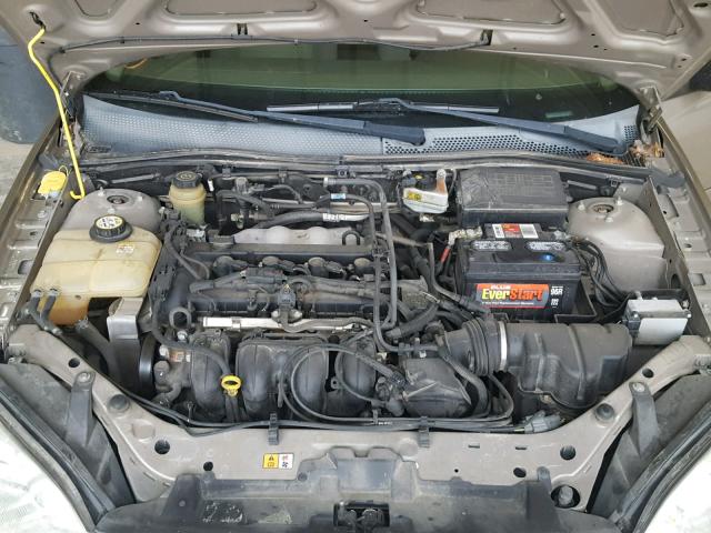 1FAFP36N95W258702 - 2005 FORD FOCUS ZXW BEIGE photo 7