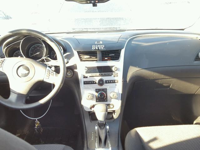 1G1ZH57B494213228 - 2009 CHEVROLET MALIBU 1LT შავი ფოტო 9