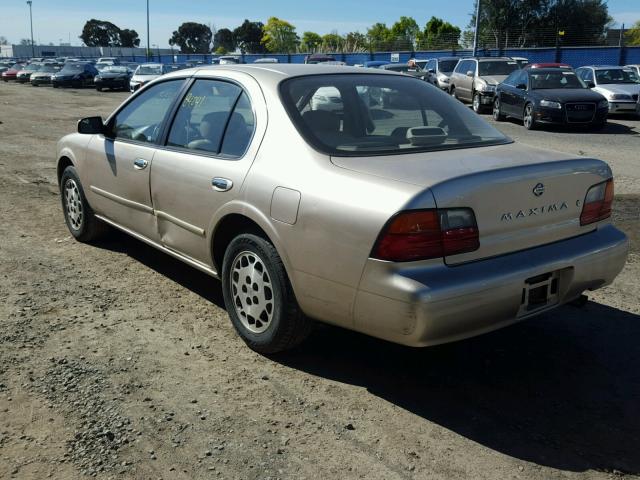 JN1CA21D0TM417173 - 1996 NISSAN MAXIMA GLE GOLD photo 3