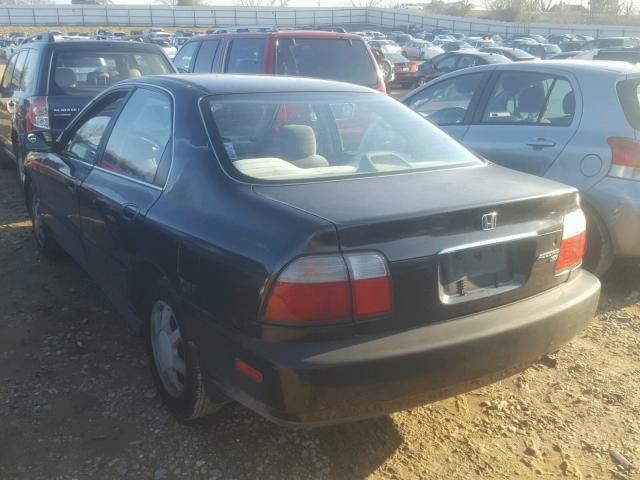 1HGCD5639VA125470 - 1997 HONDA ACCORD LX BLUE photo 3