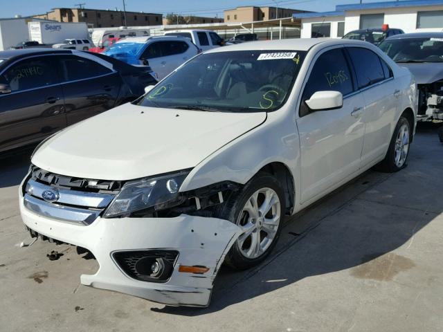 3FAHP0HA6CR219924 - 2012 FORD FUSION SE WHITE photo 2