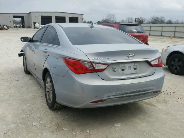 5NPEB4AC3CH496936 - 2012 HYUNDAI SONATA GLS SILVER photo 3