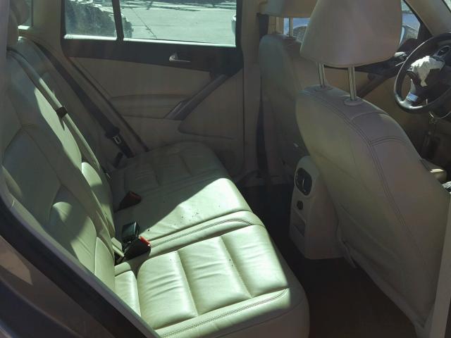 WVGBV7AX7AW512511 - 2010 VOLKSWAGEN TIGUAN SE 银色 照片 6