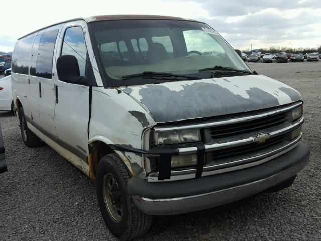 1GAHG39R911186370 - 2001 CHEVROLET EXPRESS G3 WHITE photo 1