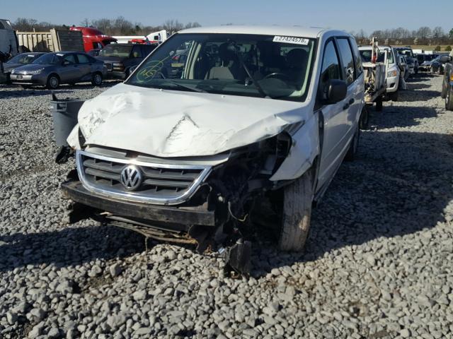 2V8HW44149R559389 - 2009 VOLKSWAGEN ROUTAN S WHITE photo 2