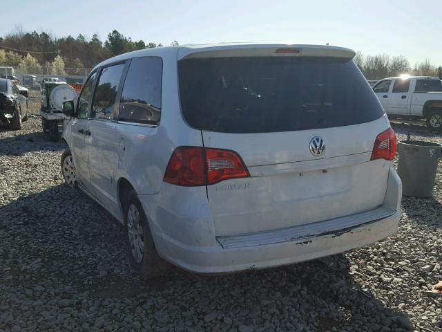 2V8HW44149R559389 - 2009 VOLKSWAGEN ROUTAN S WHITE photo 3