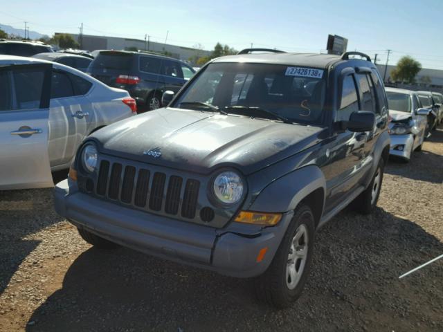 1J4GL48K65W587452 - 2005 JEEP LIBERTY SP GREEN photo 2