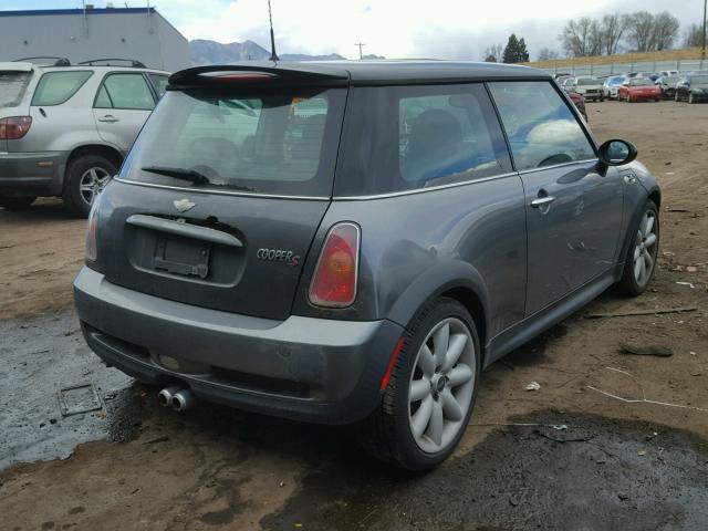 WMWRE33404TD82768 - 2004 MINI COOPER S GRAY photo 4