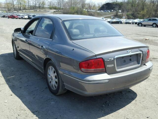 KMHWF35H84A009131 - 2004 HYUNDAI SONATA GLS GRAY photo 3