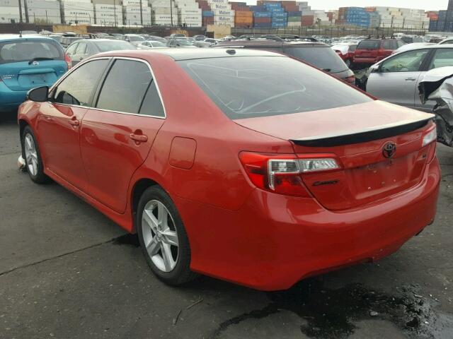 4T1BF1FKXCU190324 - 2012 TOYOTA CAMRY BASE RED photo 3
