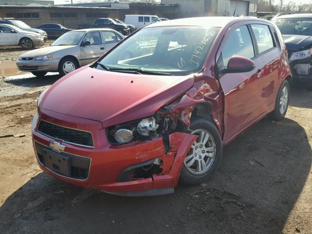 1G1JA6SH5C4115562 - 2012 CHEVROLET SONIC LS RED photo 2