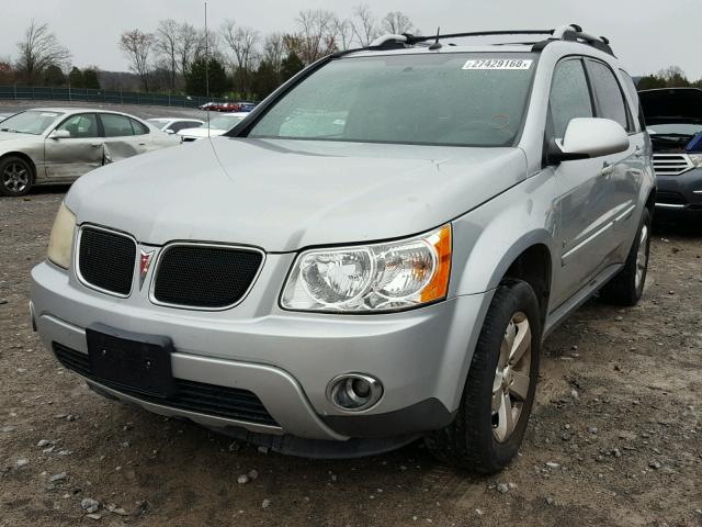 2CKDL73F766146681 - 2006 PONTIAC TORRENT SILVER photo 2