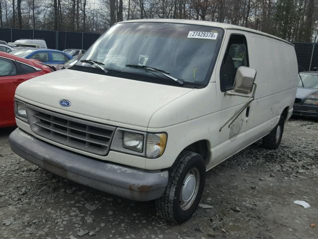 1FTDE14N6PHA52520 - 1993 FORD ECONOLINE WHITE photo 2