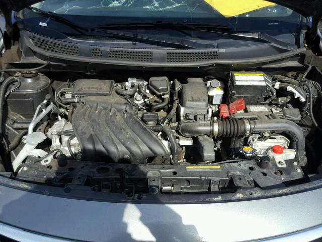 3N1CN7AP1HL836792 - 2017 NISSAN VERSA S GRAY photo 7