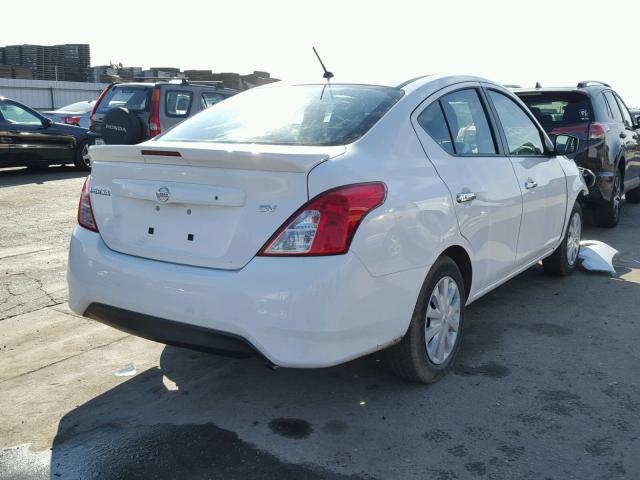 3N1CN7AP8JL845530 - 2018 NISSAN VERSA S WHITE photo 4