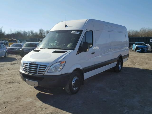 WDYPF4CC0D5757410 - 2013 FREIGHTLINER SPRINTER 3 WHITE photo 2